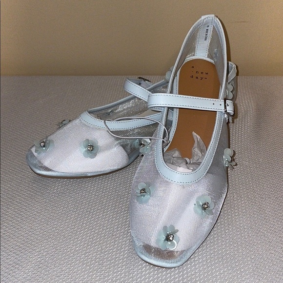 A New Day womens 10 Mary Jane Flats Sky Blue everly flower rhinestone everly NWT - Picture 1 of 7